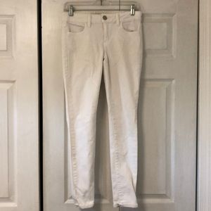 American Eagle White Jeans